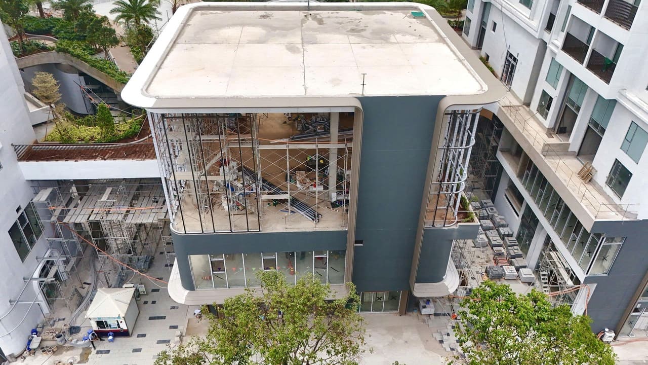 Tiến độ hoàn thiện khối đế thương mại dịch vụ dự án Green Skyline tháng 12 năm 2025